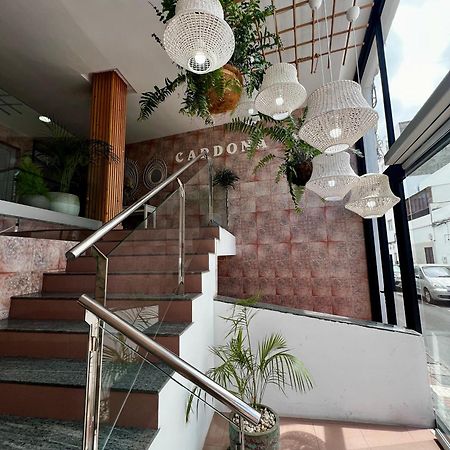 Hostal Residencia Cardona อาร์เรซิเฟ ภายนอก รูปภาพ